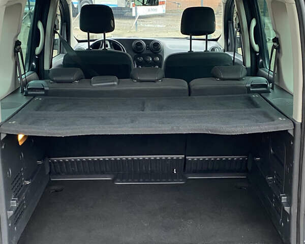 Серый Мерседес Ситан, объемом двигателя 1.46 л и пробегом 196 тыс. км за 9500 $, фото 11 на Automoto.ua