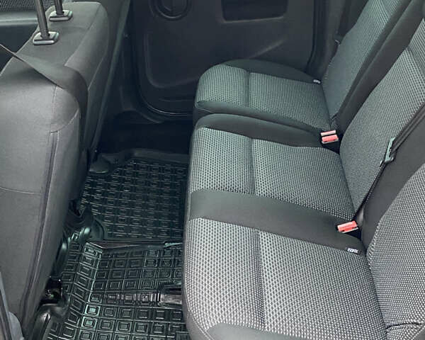 Серый Мерседес Ситан, объемом двигателя 1.46 л и пробегом 196 тыс. км за 9500 $, фото 17 на Automoto.ua