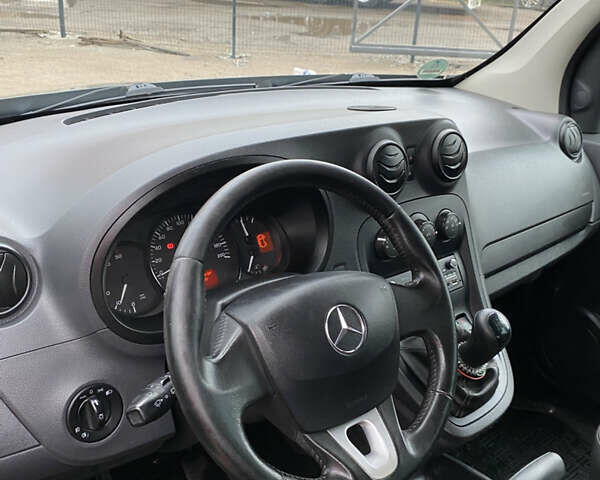 Серый Мерседес Ситан, объемом двигателя 1.46 л и пробегом 196 тыс. км за 9500 $, фото 20 на Automoto.ua