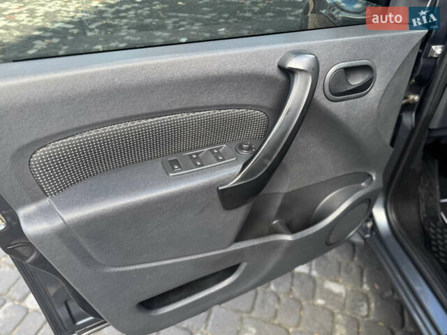 Серый Мерседес Ситан, объемом двигателя 1.46 л и пробегом 245 тыс. км за 9700 $, фото 9 на Automoto.ua