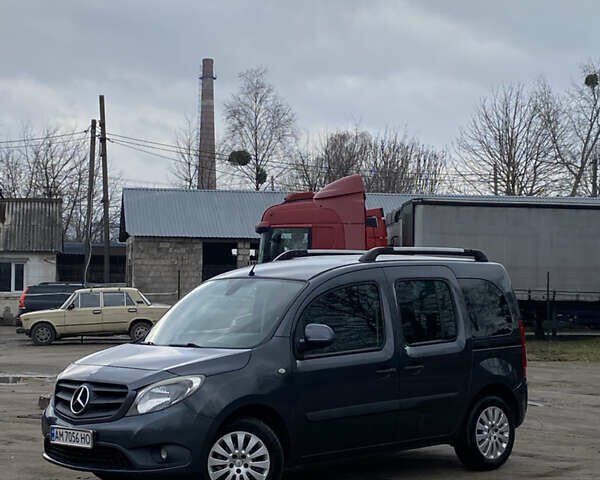 Серый Мерседес Ситан, объемом двигателя 1.46 л и пробегом 196 тыс. км за 9500 $, фото 2 на Automoto.ua