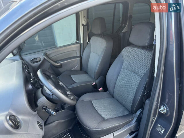 Серый Мерседес Ситан, объемом двигателя 1.46 л и пробегом 245 тыс. км за 9700 $, фото 6 на Automoto.ua