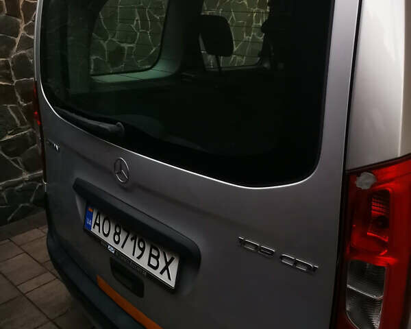 Сірий Мерседес Сітан, об'ємом двигуна 1.46 л та пробігом 204 тис. км за 8300 $, фото 1 на Automoto.ua