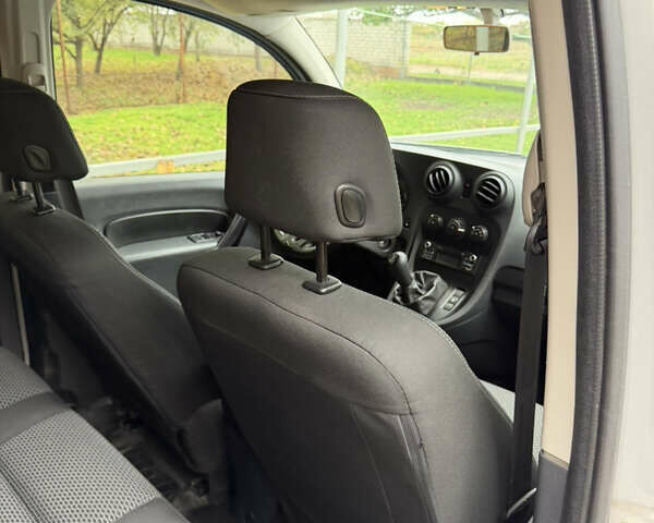 Серый Мерседес Ситан, объемом двигателя 1.46 л и пробегом 168 тыс. км за 11899 $, фото 24 на Automoto.ua