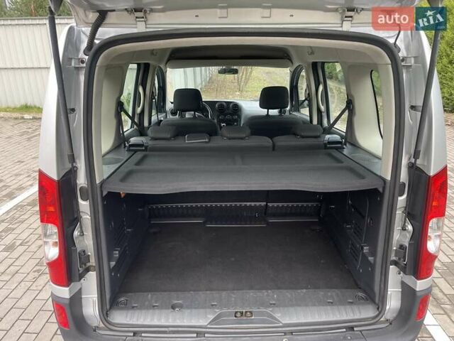 Сірий Мерседес Сітан, об'ємом двигуна 1.5 л та пробігом 190 тис. км за 10350 $, фото 19 на Automoto.ua