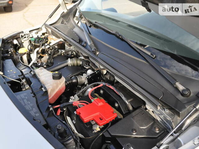 Серый Мерседес Ситан, объемом двигателя 1.46 л и пробегом 268 тыс. км за 12700 $, фото 80 на Automoto.ua