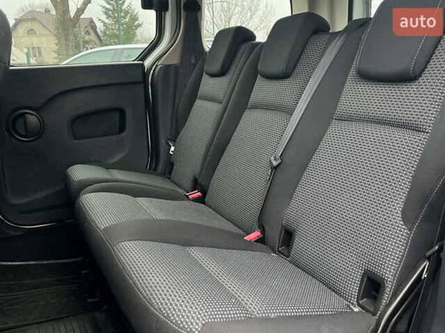 Серый Мерседес Ситан, объемом двигателя 1.46 л и пробегом 156 тыс. км за 10999 $, фото 17 на Automoto.ua