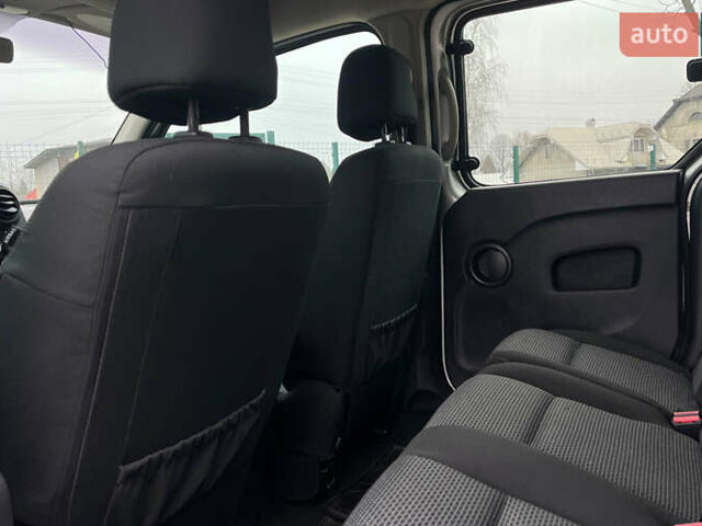 Серый Мерседес Ситан, объемом двигателя 1.46 л и пробегом 156 тыс. км за 10999 $, фото 16 на Automoto.ua