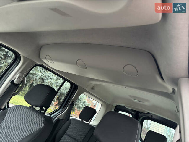 Серый Мерседес Ситан, объемом двигателя 1.46 л и пробегом 189 тыс. км за 12950 $, фото 24 на Automoto.ua