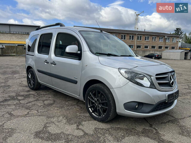 Серый Мерседес Ситан, объемом двигателя 1.5 л и пробегом 200 тыс. км за 12900 $, фото 8 на Automoto.ua