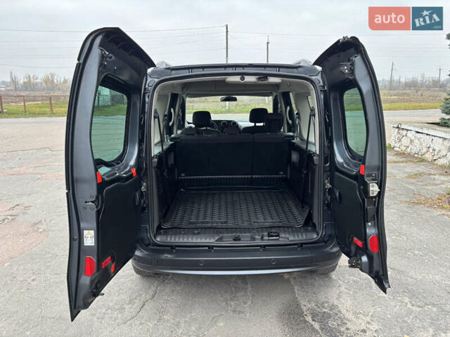 Серый Мерседес Ситан, объемом двигателя 1.46 л и пробегом 189 тыс. км за 12950 $, фото 17 на Automoto.ua