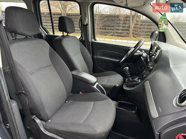 Серый Мерседес Ситан, объемом двигателя 1.46 л и пробегом 189 тыс. км за 12950 $, фото 12 на Automoto.ua