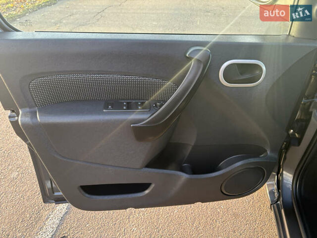 Серый Мерседес Ситан, объемом двигателя 1.46 л и пробегом 193 тыс. км за 12850 $, фото 29 на Automoto.ua