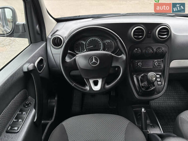 Серый Мерседес Ситан, объемом двигателя 1.46 л и пробегом 189 тыс. км за 12950 $, фото 9 на Automoto.ua