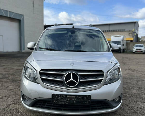 Серый Мерседес Ситан, объемом двигателя 1.5 л и пробегом 200 тыс. км за 12900 $, фото 2 на Automoto.ua