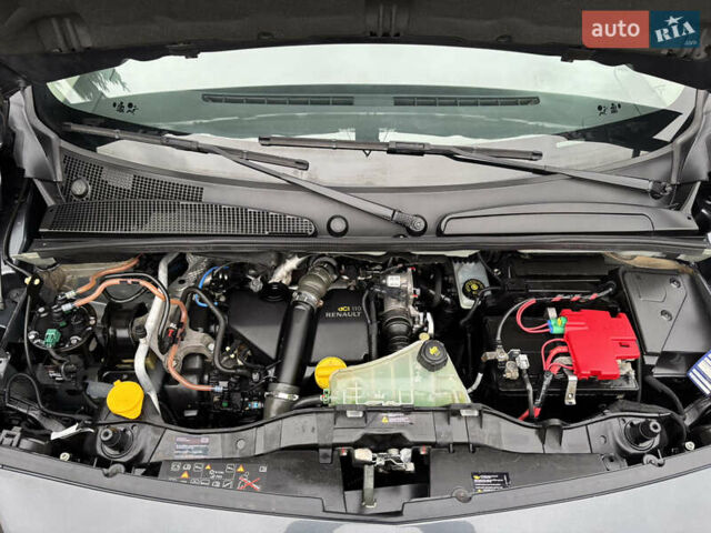 Серый Мерседес Ситан, объемом двигателя 1.46 л и пробегом 189 тыс. км за 12950 $, фото 18 на Automoto.ua