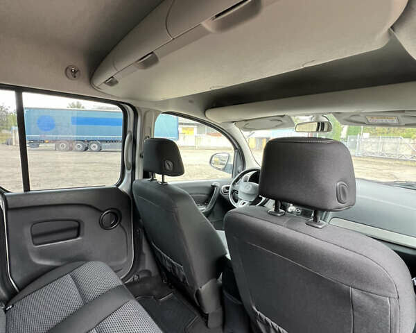 Серый Мерседес Ситан, объемом двигателя 1.5 л и пробегом 200 тыс. км за 12900 $, фото 16 на Automoto.ua