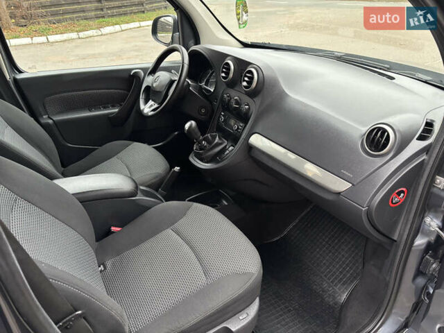 Серый Мерседес Ситан, объемом двигателя 1.46 л и пробегом 189 тыс. км за 12950 $, фото 13 на Automoto.ua