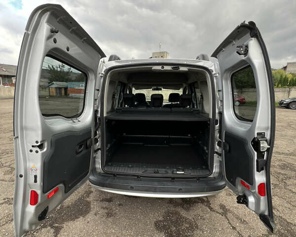 Серый Мерседес Ситан, объемом двигателя 1.5 л и пробегом 200 тыс. км за 12900 $, фото 17 на Automoto.ua