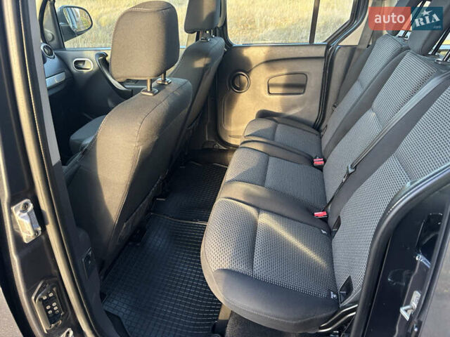 Серый Мерседес Ситан, объемом двигателя 1.46 л и пробегом 193 тыс. км за 12850 $, фото 31 на Automoto.ua