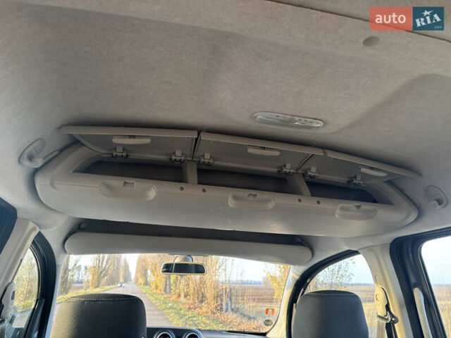 Серый Мерседес Ситан, объемом двигателя 1.46 л и пробегом 193 тыс. км за 12850 $, фото 52 на Automoto.ua