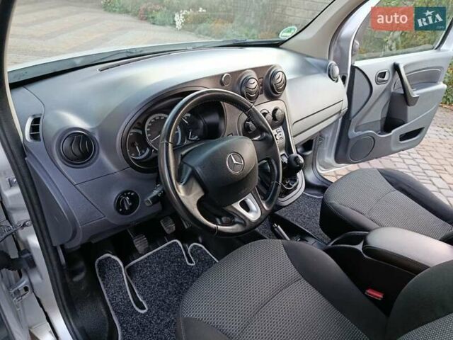 Серый Мерседес Ситан, объемом двигателя 1.46 л и пробегом 119 тыс. км за 14799 $, фото 6 на Automoto.ua