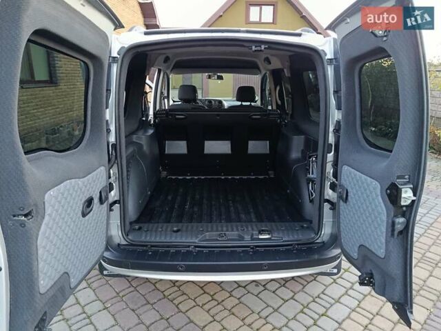 Серый Мерседес Ситан, объемом двигателя 1.46 л и пробегом 119 тыс. км за 14777 $, фото 10 на Automoto.ua