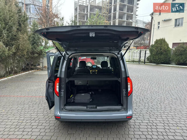 Серый Мерседес Ситан, объемом двигателя 0 л и пробегом 11 тыс. км за 25900 $, фото 26 на Automoto.ua