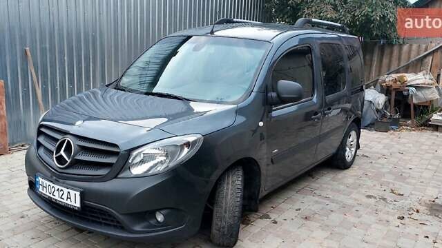 Синій Мерседес Сітан, об'ємом двигуна 1.46 л та пробігом 212 тис. км за 10000 $, фото 2 на Automoto.ua