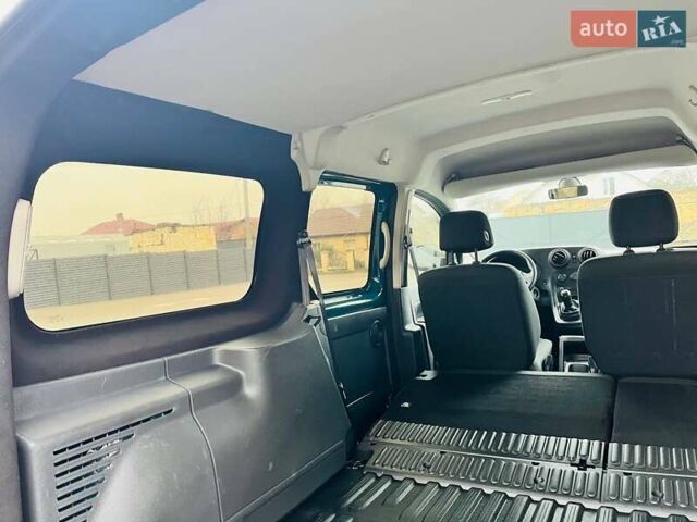 Зеленый Мерседес Ситан, объемом двигателя 1.5 л и пробегом 119 тыс. км за 11600 $, фото 27 на Automoto.ua