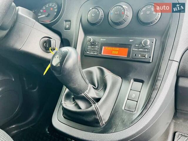 Зеленый Мерседес Ситан, объемом двигателя 1.5 л и пробегом 119 тыс. км за 11600 $, фото 16 на Automoto.ua