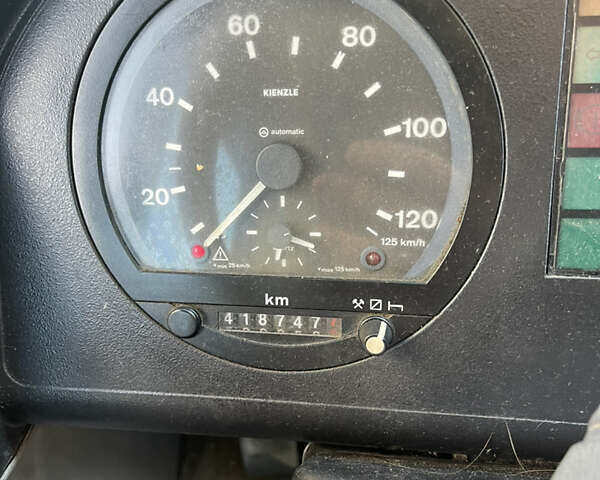 Білий Мерседес Сітаро, об'ємом двигуна 6.4 л та пробігом 420 тис. км за 12500 $, фото 8 на Automoto.ua