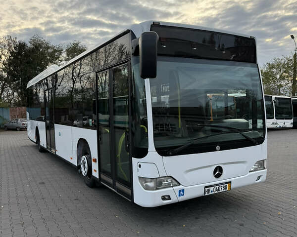 Белый Мерседес Ситаро, объемом двигателя 11.97 л и пробегом 720 тыс. км за 28000 $, фото 1 на Automoto.ua