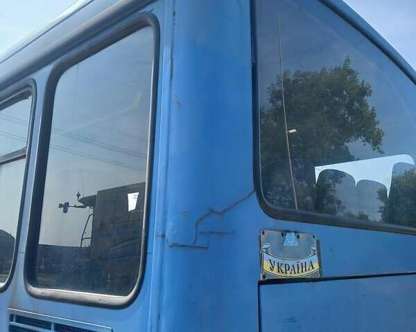 Синій Мерседес Конекто, об'ємом двигуна 11.97 л та пробігом 600 тис. км за 6200 $, фото 9 на Automoto.ua