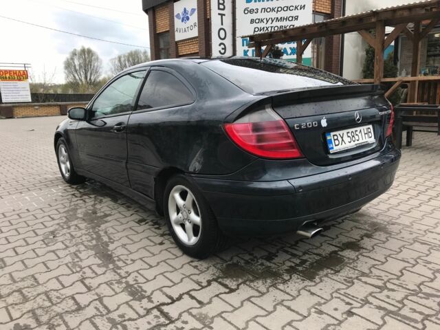 Мерседес Купе 2002 в Хмельницком на Automoto.ua Синий Мерседес Купе, объемом двигателя 1.8 л и пробегом 380 тыс. км за 3999 $, фото 3 на Automoto.ua