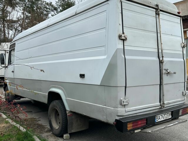 Білий Мерседес Інша, об'ємом двигуна 4 л та пробігом 600 тис. км за 8000 $, фото 5 на Automoto.ua