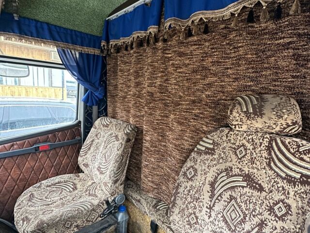 Білий Мерседес Інша, об'ємом двигуна 4 л та пробігом 600 тис. км за 8000 $, фото 12 на Automoto.ua