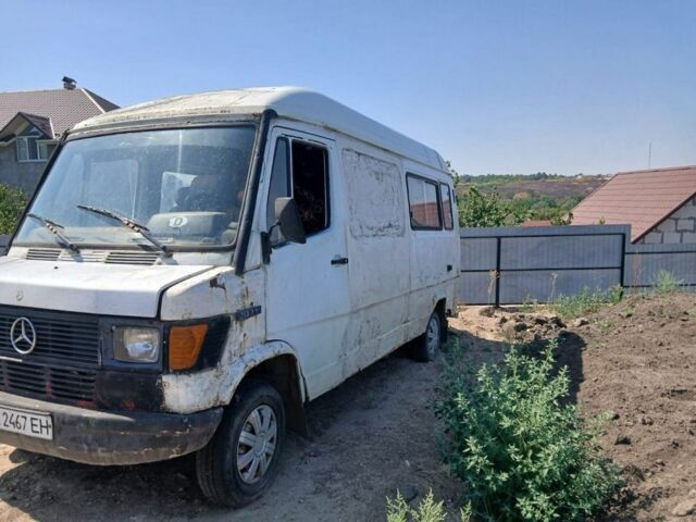 Білий Мерседес Інша, об'ємом двигуна 3 л та пробігом 200 тис. км за 1750 $, фото 2 на Automoto.ua