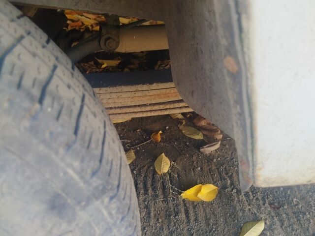 Белый Мерседес Другая, объемом двигателя 2.9 л и пробегом 300 тыс. км за 1000 $, фото 4 на Automoto.ua