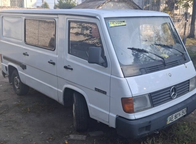 Мерседес Другая 1994 в Синельниковом на Automoto.ua Белый Мерседес Другая, объемом двигателя 2.4 л и пробегом 720 тыс. км за 2314 $, фото 2 на Automoto.ua