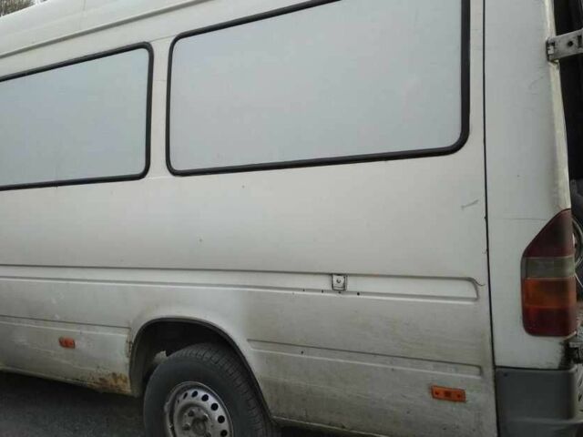 Білий Мерседес Інша, об'ємом двигуна 2.9 л та пробігом 250 тис. км за 2984 $, фото 5 на Automoto.ua