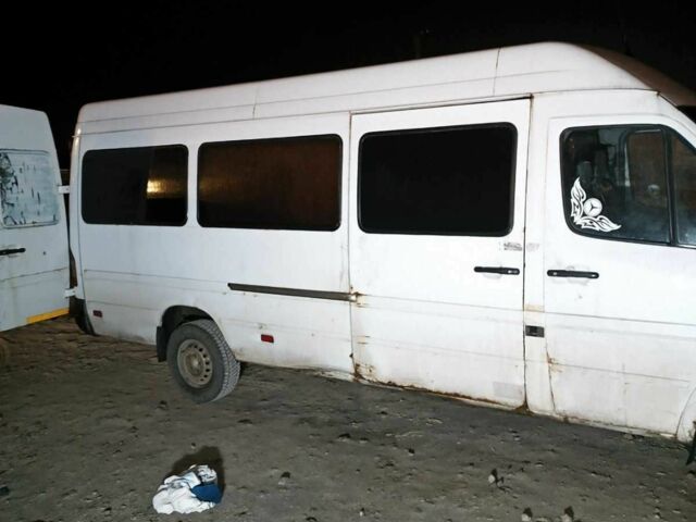 Білий Мерседес Інша, об'ємом двигуна 2.9 л та пробігом 250 тис. км за 2984 $, фото 7 на Automoto.ua