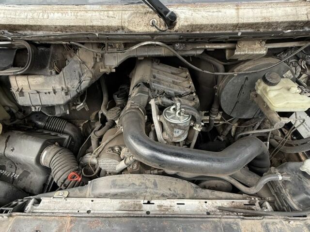 Білий Мерседес Інша, об'ємом двигуна 2.2 л та пробігом 233 тис. км за 1900 $, фото 3 на Automoto.ua