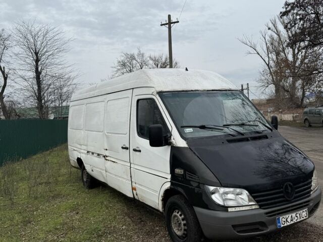 Білий Мерседес Інша, об'ємом двигуна 2.2 л та пробігом 233 тис. км за 1900 $, фото 2 на Automoto.ua