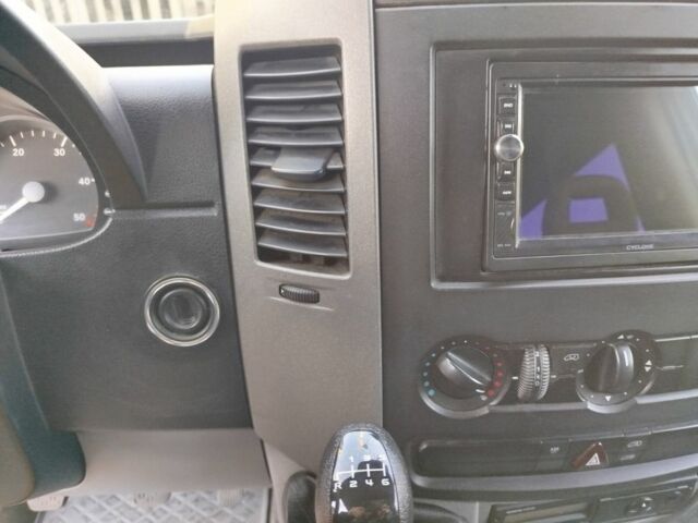 Білий Мерседес Інша, об'ємом двигуна 2.2 л та пробігом 627 тис. км за 11500 $, фото 3 на Automoto.ua