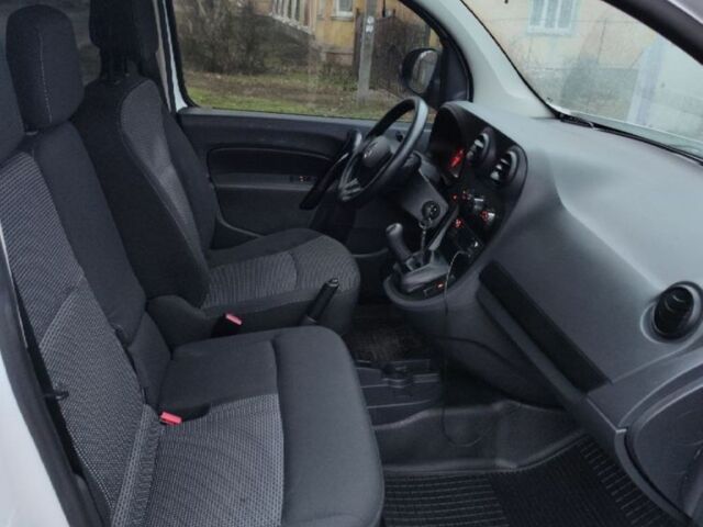 Білий Мерседес Інша, об'ємом двигуна 1.5 л та пробігом 185 тис. км за 10500 $, фото 5 на Automoto.ua