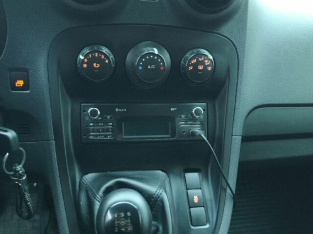 Білий Мерседес Інша, об'ємом двигуна 1.5 л та пробігом 185 тис. км за 10500 $, фото 8 на Automoto.ua