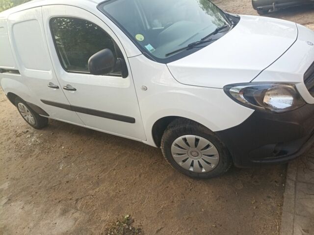 Білий Мерседес Інша, об'ємом двигуна 2 л та пробігом 158 тис. км за 10700 $, фото 2 на Automoto.ua