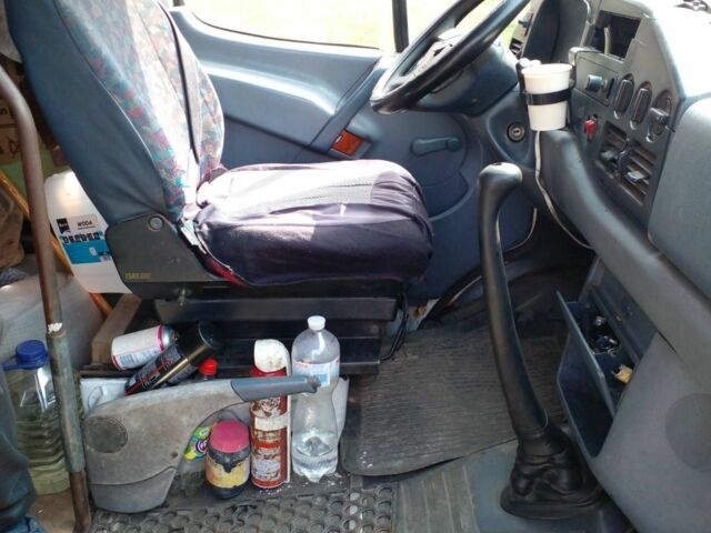 Белый Мерседес Другая, объемом двигателя 2.3 л и пробегом 500 тыс. км за 4600 $, фото 2 на Automoto.ua