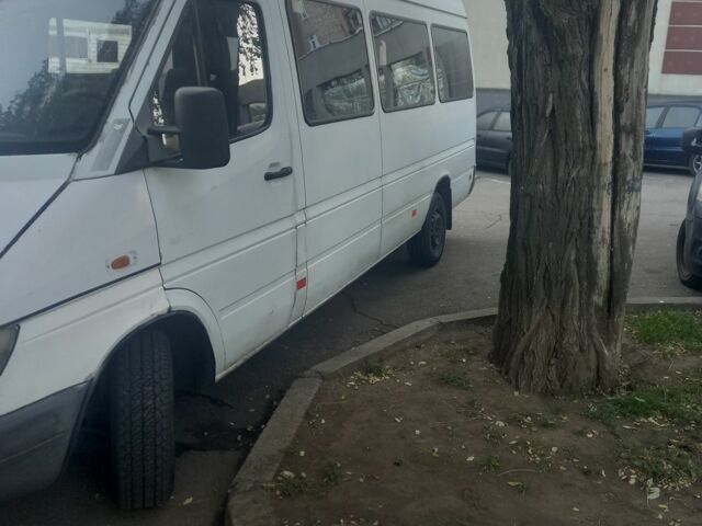 Белый Мерседес Другая, объемом двигателя 2.1 л и пробегом 1000 тыс. км за 5500 $, фото 2 на Automoto.ua